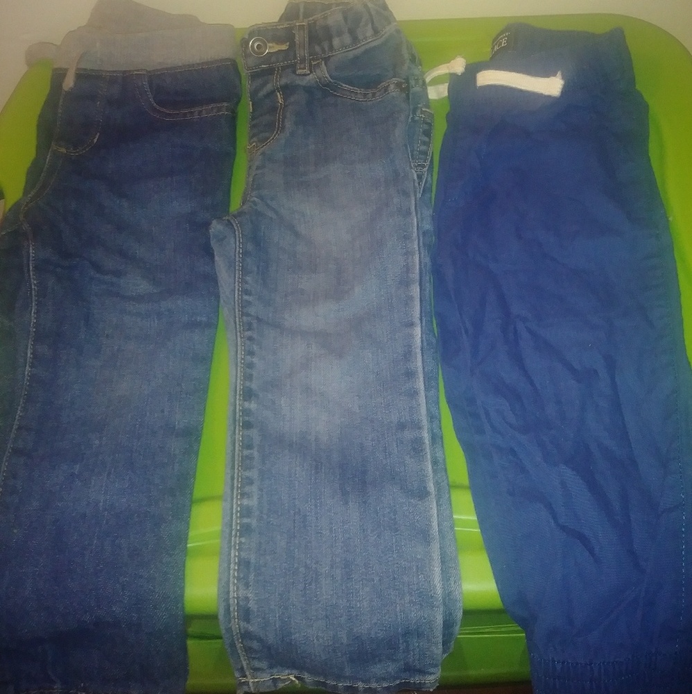 3 pair of Childrens place pants (boys) 2t